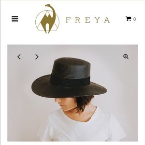 Freya Orchid Black Hat
